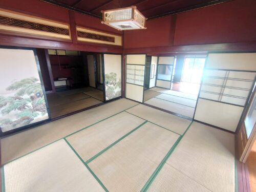 (居間)